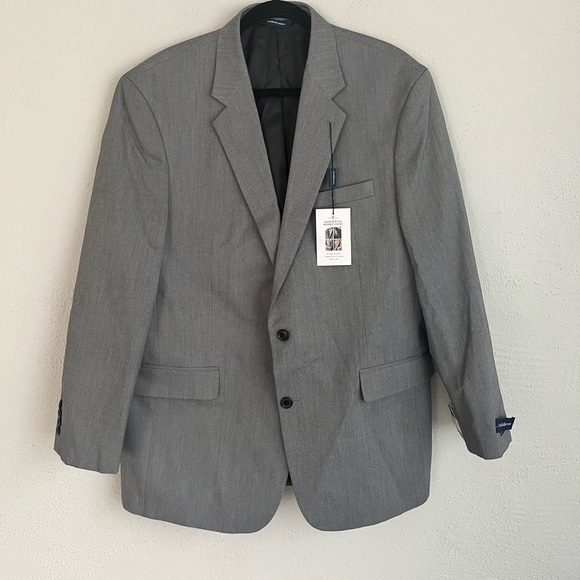 CRAFT & Barrow Man Gray Herringbone Sport Coat, Size 44L - Picture 1 of 8